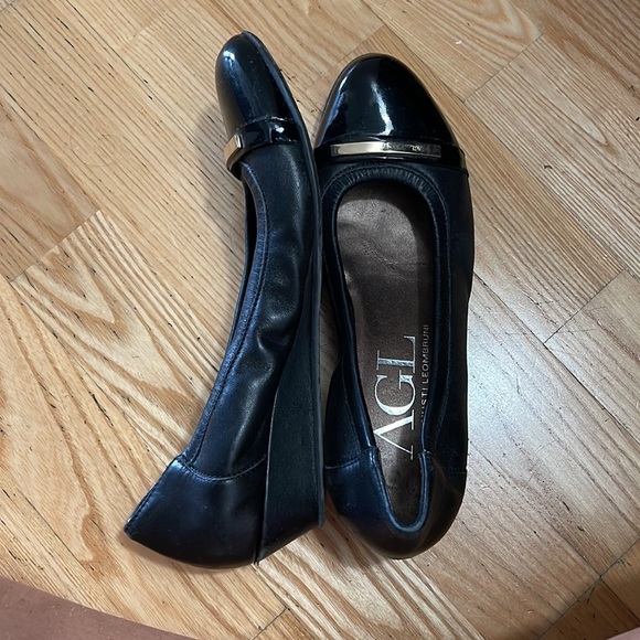 AGL black flats - Picture 2 of 5
